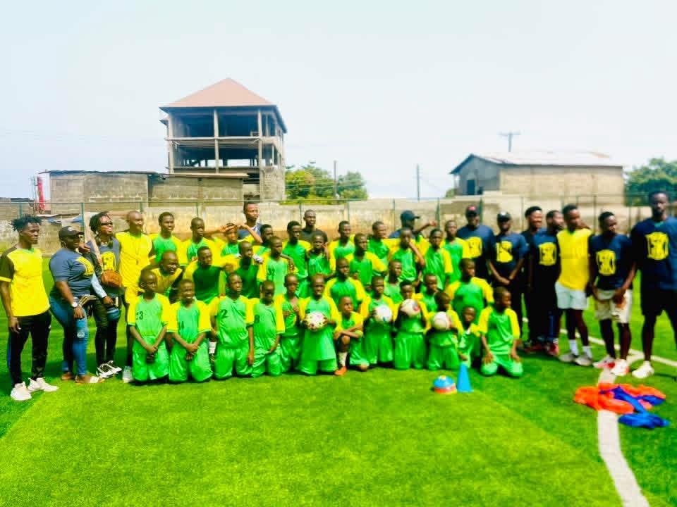 Launch day and community group photo